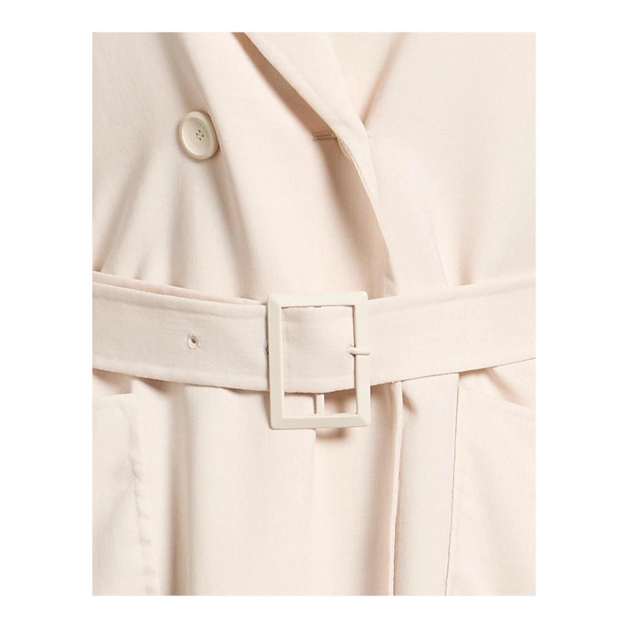 Trench Eleventy – Tejido Ultra Ligero y Fluido
